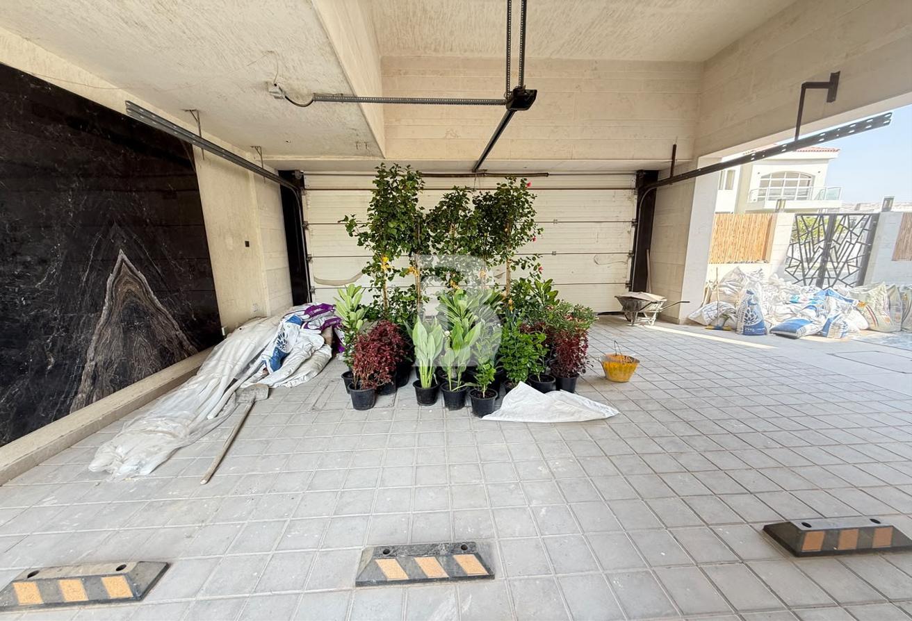 Corner 6 Bed Villa with Pool | Vastu | Basement photo 26
