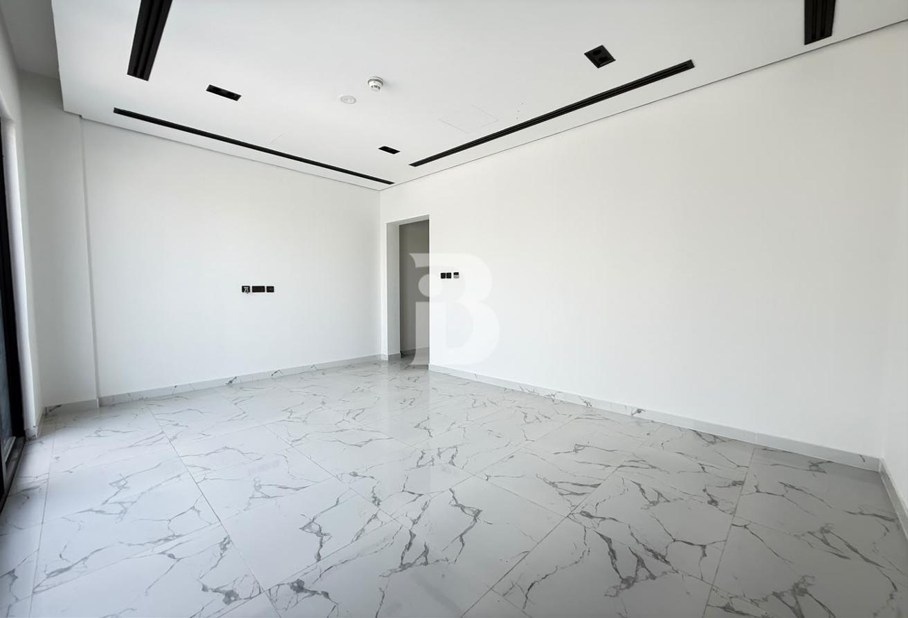 Corner 6 Bed Villa with Pool | Vastu | Basement photo 17