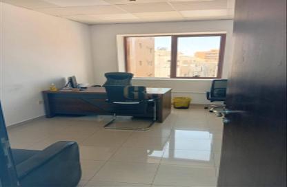 Office Space - Studio - 1 Bathroom for rent in Al Souk Al Kabeer - Bur Dubai - Dubai