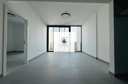 شقة - غرفة نوم - 2 حمامات للايجار في ذا جيت 2 - الجادة - الشارقة