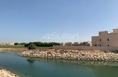 فيلا - 4 غرف نوم - 5 حمامات للايجار في تاون هاوسز قرية الحمرا - قرية الحمرا - رأس الخيمة