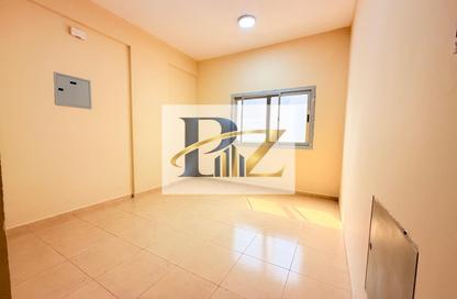 Apartment - 1 - 1 for rent in Fire Station Road - Muwaileh - Sharjah
