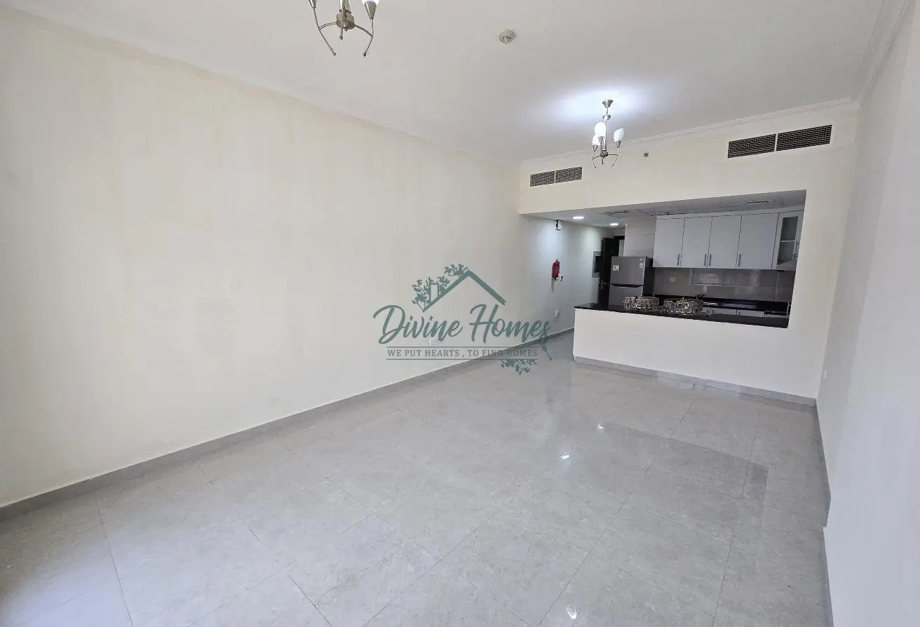 84087005 - Property Main Image