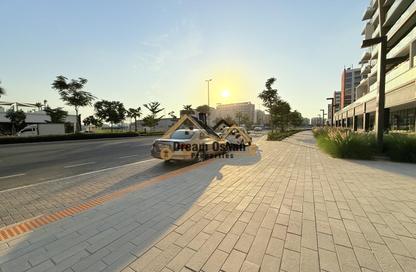 Shop - Studio - 1 for rent in Azizi Riviera 44 - Azizi Riviera - Meydan One - Meydan - Dubai