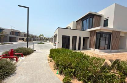 Villa - 4 - 5 for rent in Jebel Ali Village Townhouses - Jebel Ali Village - Jebel Ali - Dubai