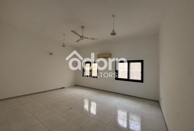 107739402 - Property Main Image
