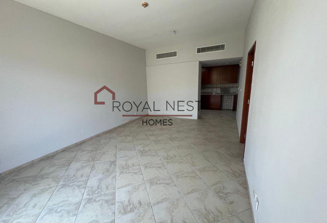 Spacious Balcony | Garden View | Gated Community photo 4