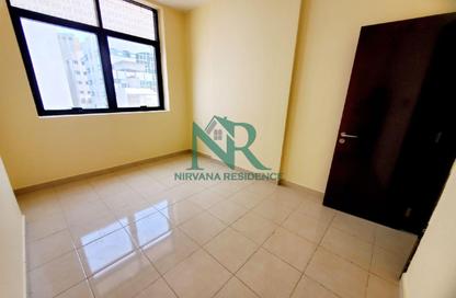 Apartment - 1 Bedroom - 1 Bathroom for rent in Hamdan Street - Abu Dhabi