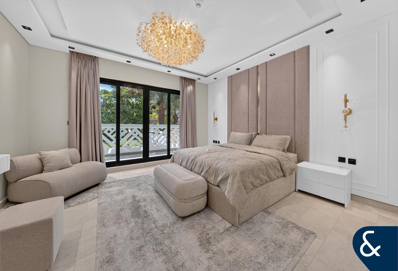 5 Beds | Furnished l Sea View | Upgraded photo 15