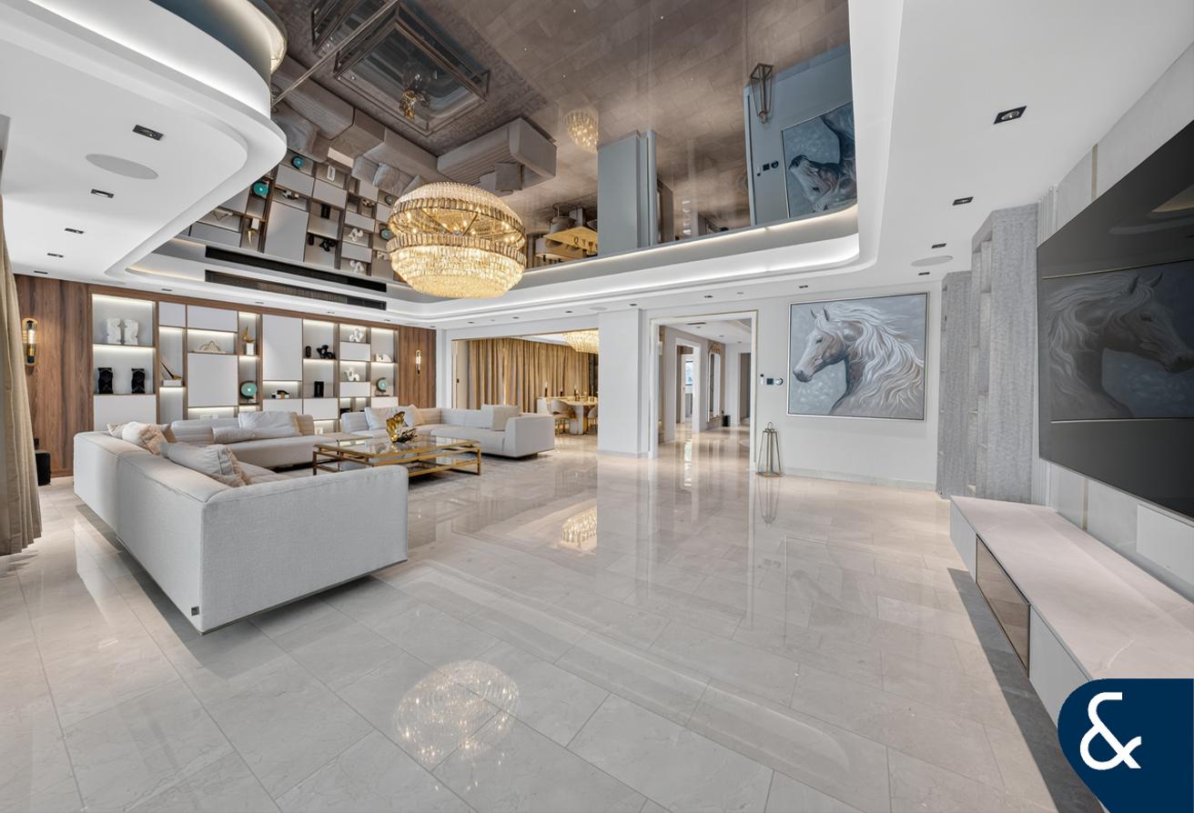 5 Beds | Furnished l Sea View | Upgraded photo 10