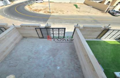 Villa - 2 - 2 for rent in Mirdif Villas - Mirdif - Dubai