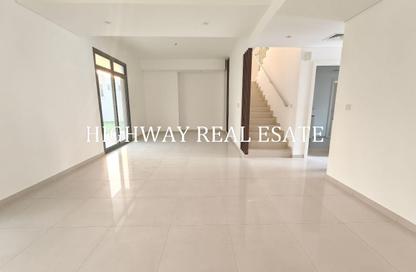 Townhouse - 4 - 5 for rent in Nasma Residence - Al Tai - Sharjah