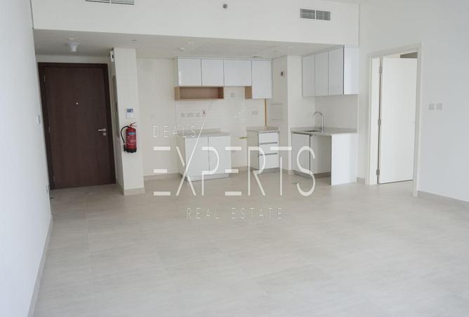 2-bed apartment in The Bridges — photo 3