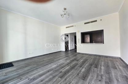 Apartment - 1 Bedroom - 2 Bathrooms for rent in The Torch - Dubai Marina - Dubai