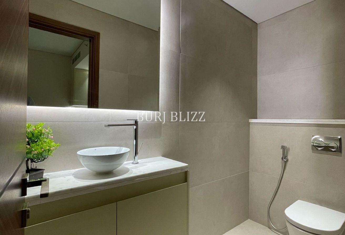 Contemporary 1BR Living | Brand New | Pool View photo 12