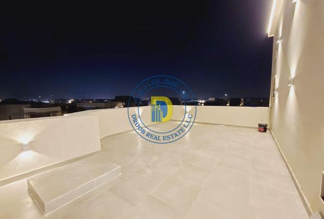 77800218 - Property Image 2