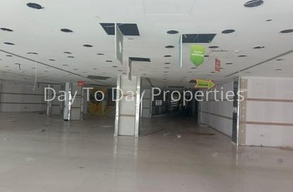 Retail - Studio - 6 Bathrooms for rent in Khalid Bin Al Waleed Road - Bur Dubai - Dubai