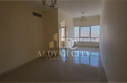 شقة - غرفة نوم - 2 حمامات للايجار في برج النعيمية 1 - أبراج النعيمية - النعيمية - عجمان