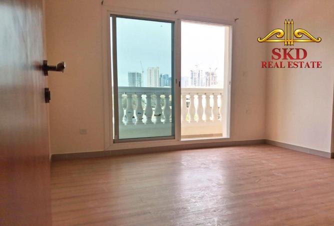 76981156 - Property Image 2