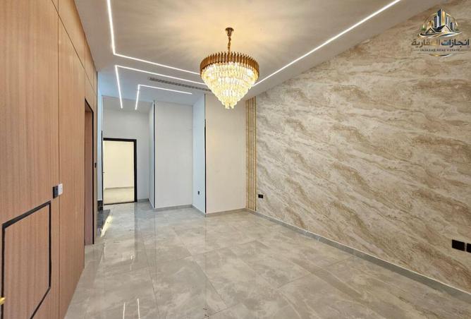 81525003 - Property Image 3