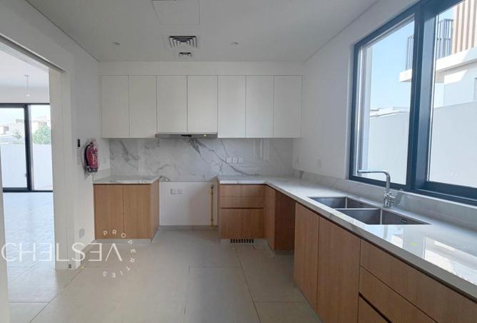 132033805 - Property Image 3