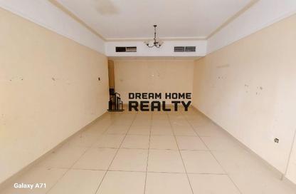 Apartment - 3 Bedrooms - 3 Bathrooms for rent in Sharjah 555 Tower - Al Khan Corniche - Al Khan - Sharjah