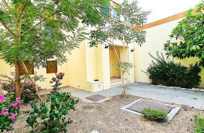 Villa - 3 - 5 for rent in District 6 - Jumeirah Park - Dubai Villa - 3 - 5 for rent in District 6 - Jumeirah Park - Dubai