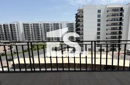 Apartment - 2 Bedrooms - 2 Bathrooms for sale in Waters Edge - Yas Island - Abu Dhabi