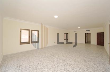 Villa - 4 Bedrooms - 5 Bathrooms for rent in Sultan Bin Zayed the First Street - Muroor Area - Abu Dhabi