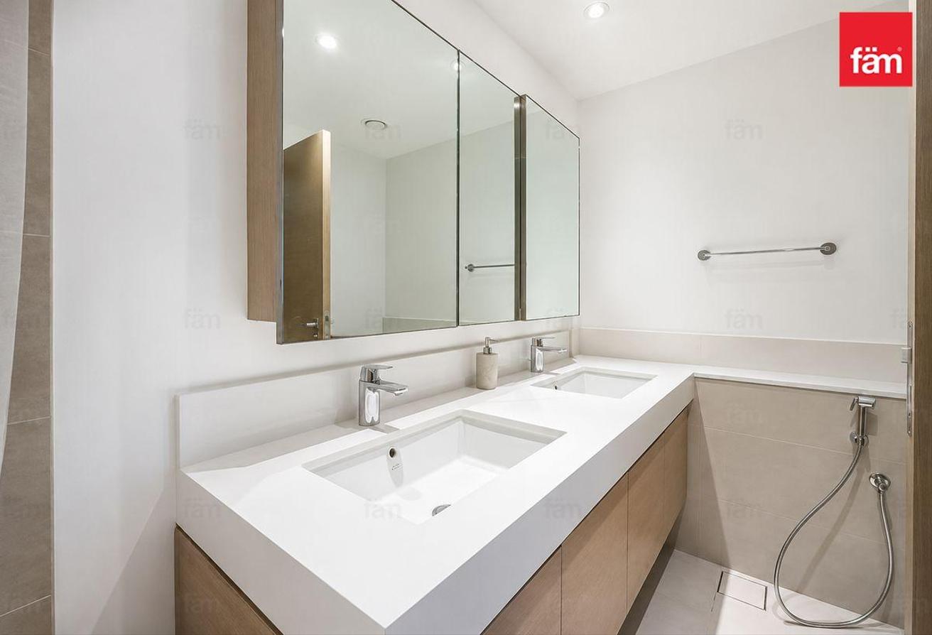 Highfloor apt with stunning views photo 17