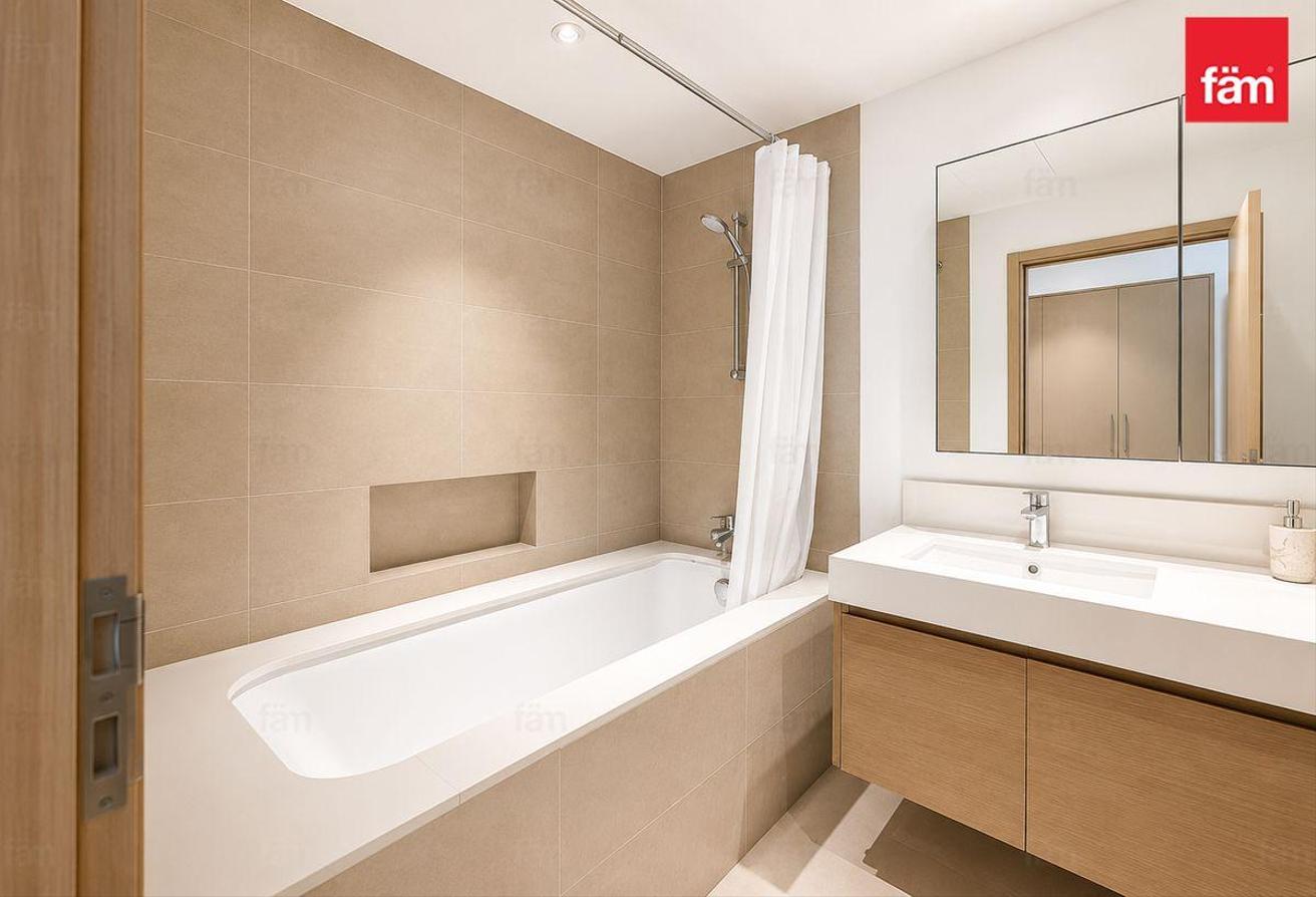 Highfloor apt with stunning views photo 16