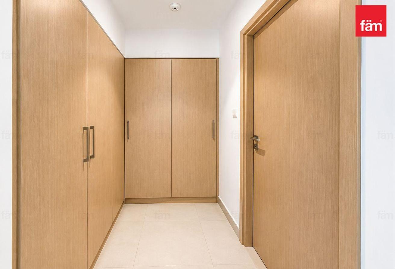 Highfloor apt with stunning views photo 9