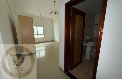 Apartment - 1 Bedroom - 2 Bathrooms for rent in Al Mujarrah - Al Sharq - Sharjah