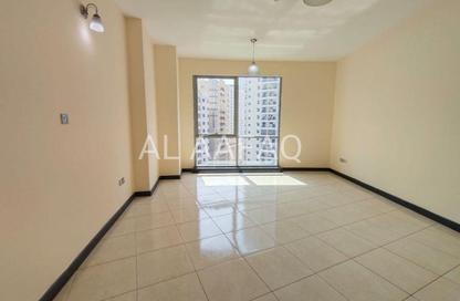 Apartment - 3 Bedrooms - 5 Bathrooms for rent in Al Majaz 3 - Al Majaz - Sharjah