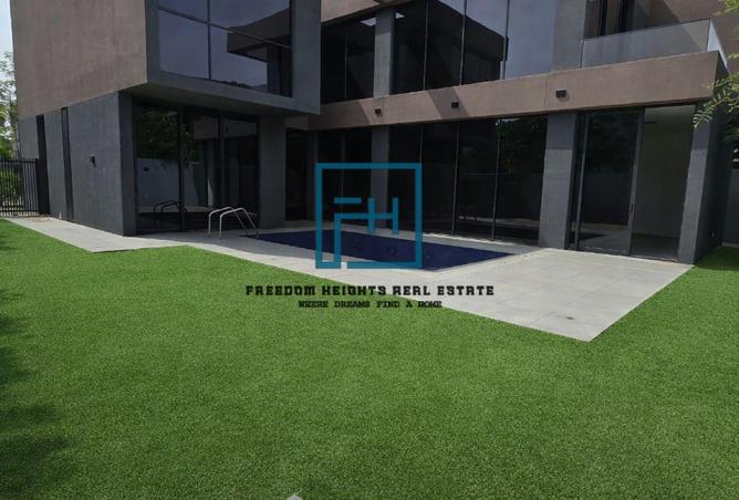 103677652 - Property Main Image