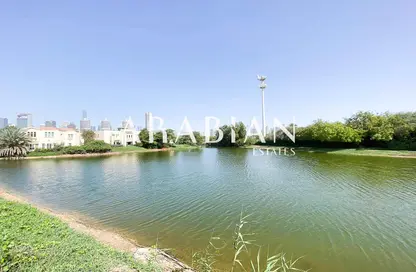 فيلا - 5 غرف نوم - 6 حمامات للبيع في قاعة الإحتفالات - طراز أوروبي - جزر الجميرا - دبي