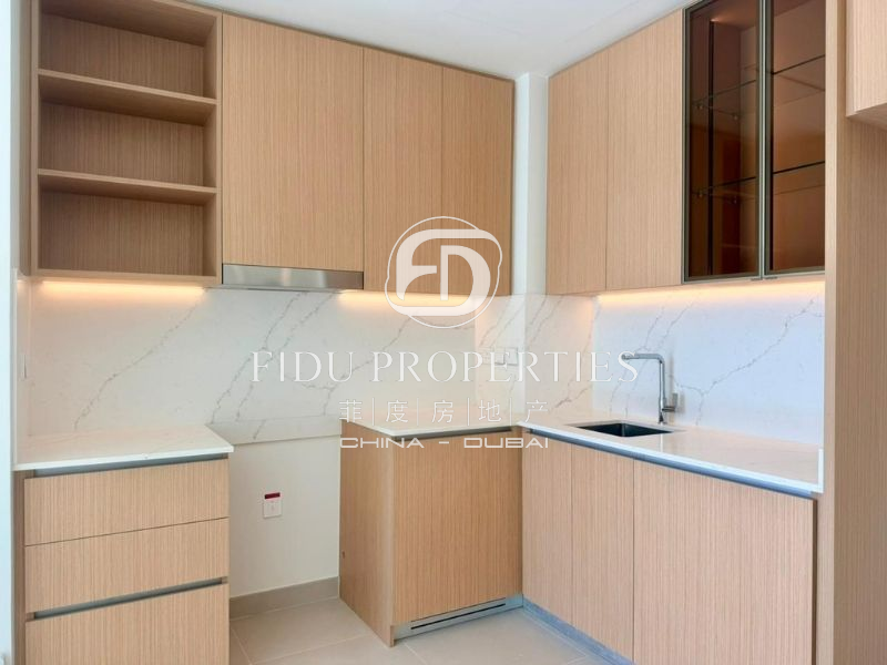 Park View | Mid Floor | Ready To Move
