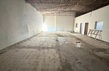 Warehouse - Studio - 1 Bathroom for rent in Umm Al Thuoob - Umm Al Quwain
