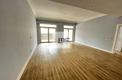 Apartment - 2 Bedrooms - 4 Bathrooms for rent in Al Hamri - Shoreline Apartments - Palm Jumeirah - Dubai