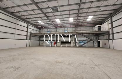 Warehouse - Studio - 2 Bathrooms for rent in Dubai Investment Park 1 (DIP 1) - Dubai Investment Park (DIP) - Dubai