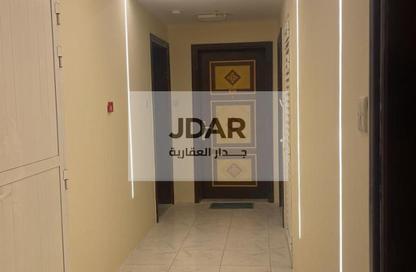 عمارة بالكامل - 8 غرف نوم - 8 حمامات للبيع في مجمع مويلح - تجارية مويلح - الشارقة