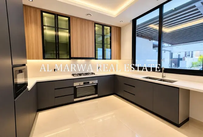 156406935 - Property Image 2