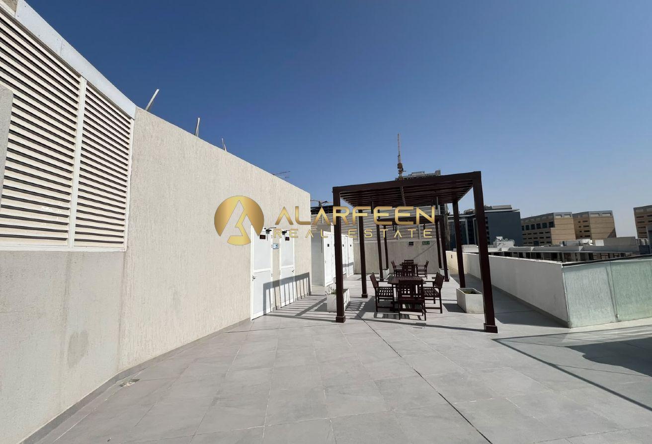 Rooftop Studio | La Vita Bella | Pool & Skyline photo 3