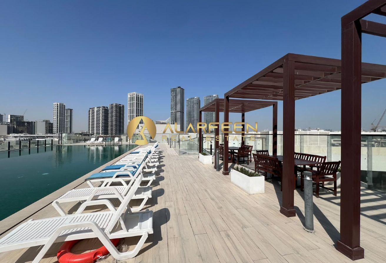 Rooftop Studio | La Vita Bella | Pool & Skyline photo 6