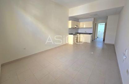 Apartment - Studio - 1 Bathroom for rent in Burj Nahar Building - Al Muteena - Deira - Dubai