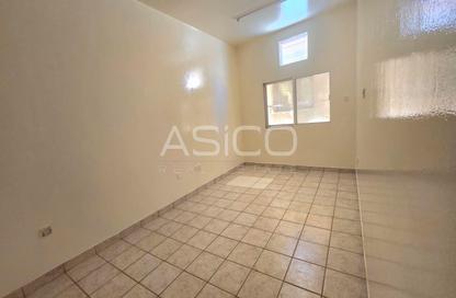 Apartment - Studio - 1 Bathroom for rent in Burj Nahar Building - Al Muteena - Deira - Dubai