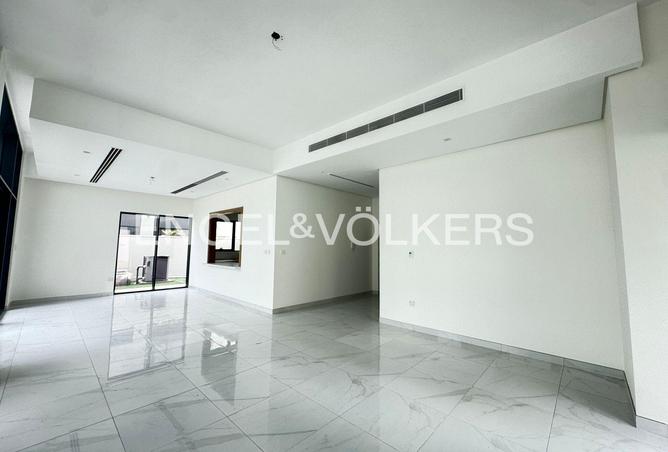 112748540 - Property Image 3
