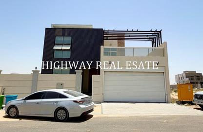 Villa - 5 - 7 for rent in Tilal City - Sharjah
