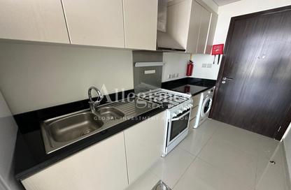 Apartment - Studio - 1 for rent in Carson A - Carson - Damac Hills - Dubai