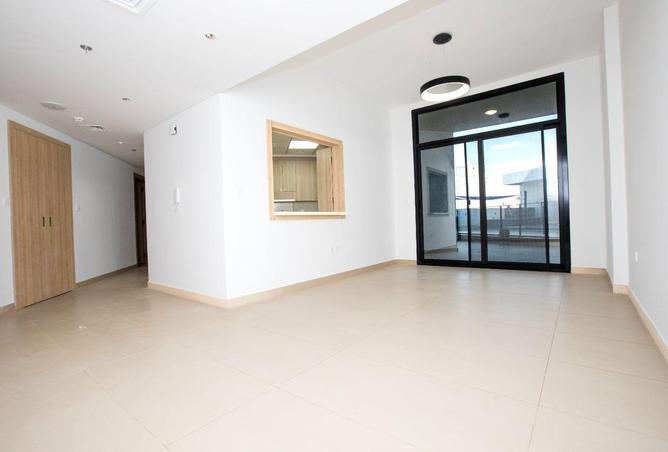 2 BHK | Balcony | Pool | Gym | Liwan